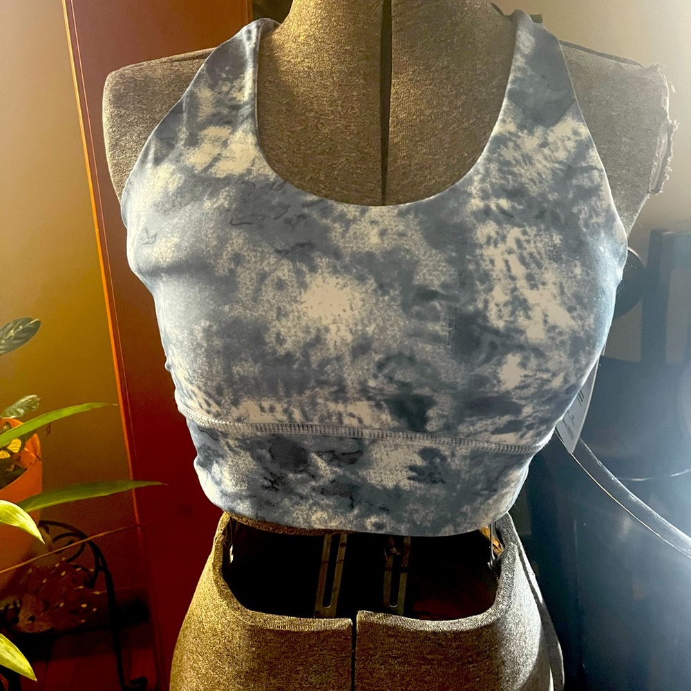 NWT Otos active Sz M